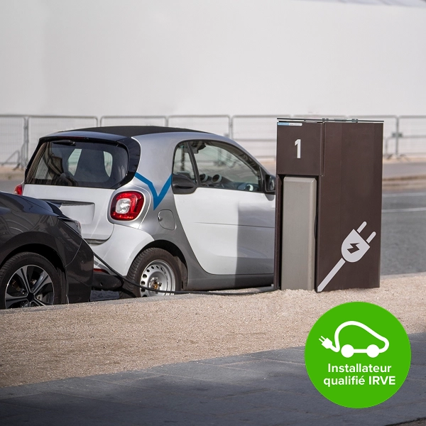Installation de borne de recharge pour véhicule électrique